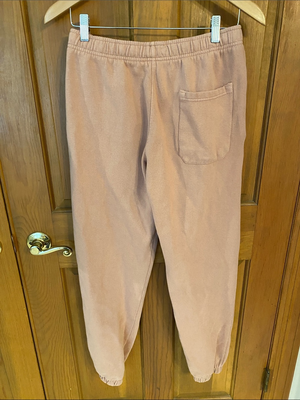 Taylor Swift Dusty Pink '1989' Taylor’s Version size L Graphic Joggers - Picture 5 of 5
